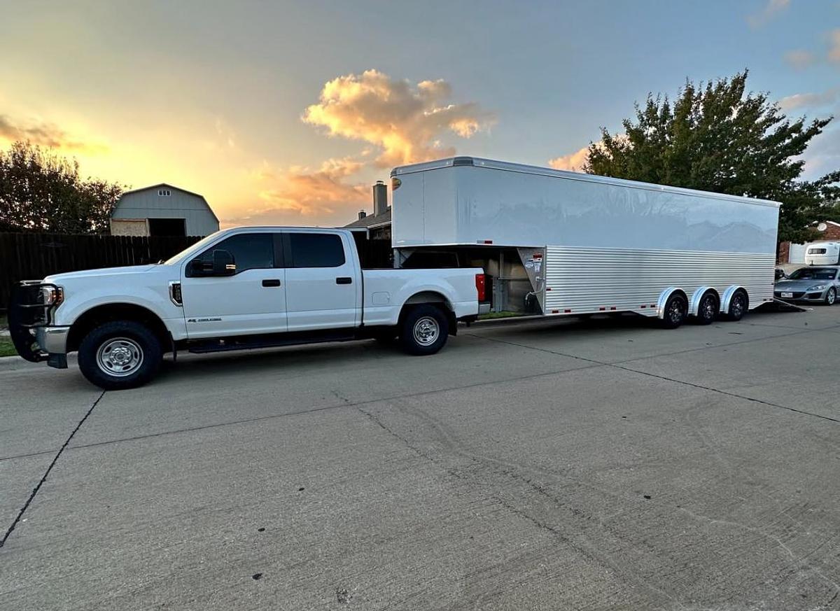 Used 2024 Sundowner Work Horse 28GN Trailer