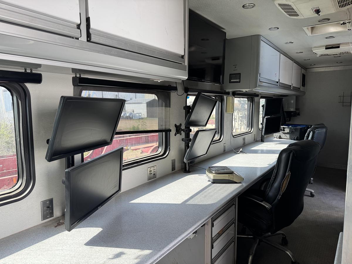 Used 2015 Stewart & Stevenson ET-33 EXP Frac Data Van