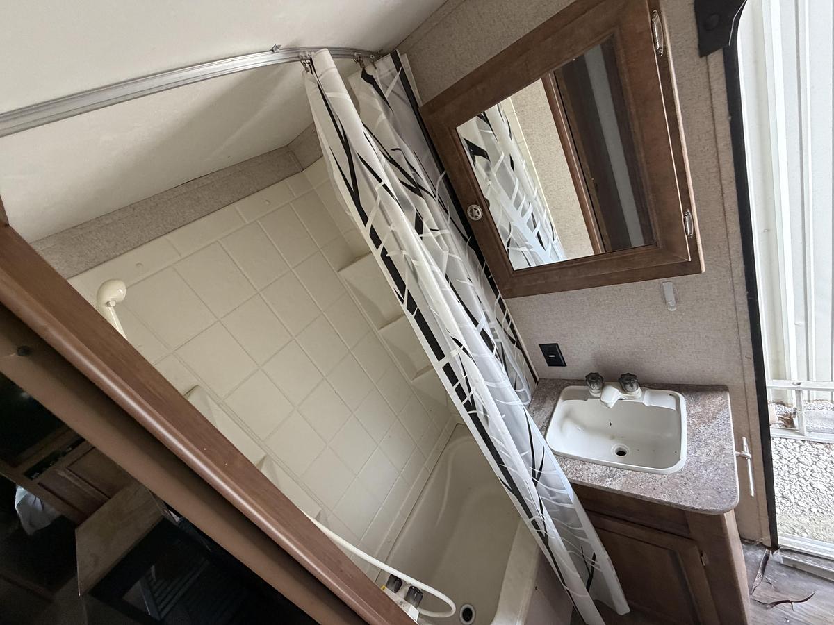 Used 2018 Longhorn Crossroads Bumper Pull Travel Trailer Bunkhouse