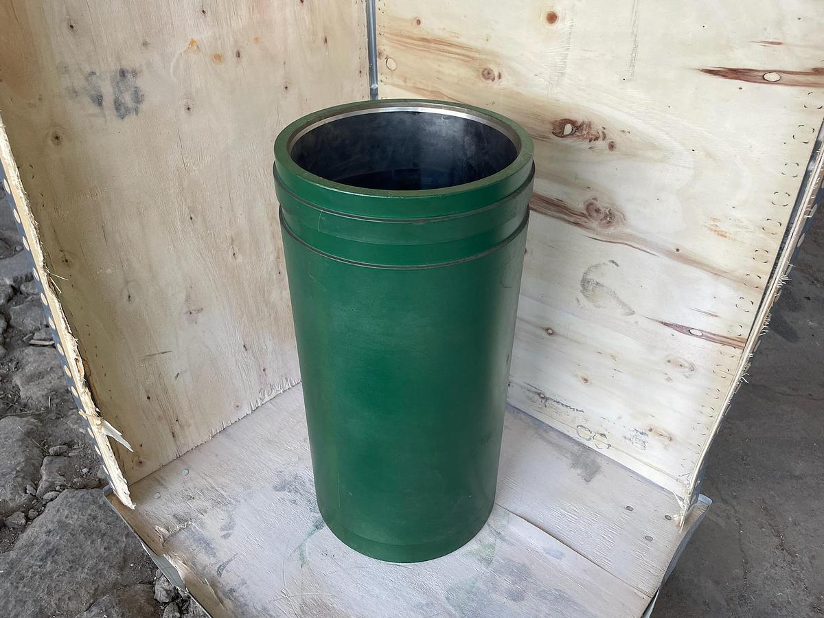 (7) OILWELL A1700/1400 PT Chrome Pump Liners (UNUSED) - (6) 07-1/4" & (1) 7-1/2"