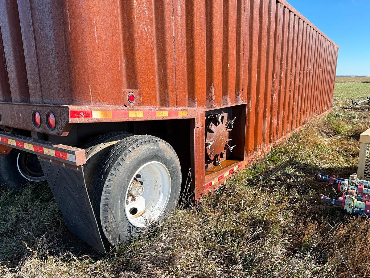 Used 550 BBL Trailer Mounted Open Top Frac Tank