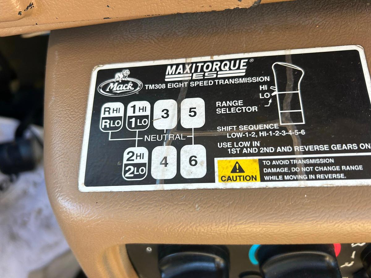 Used 2005 Mack Haul Truck CV713