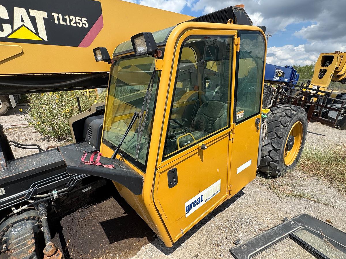 Used 2012 Caterpillar TL1255 Telehandler
