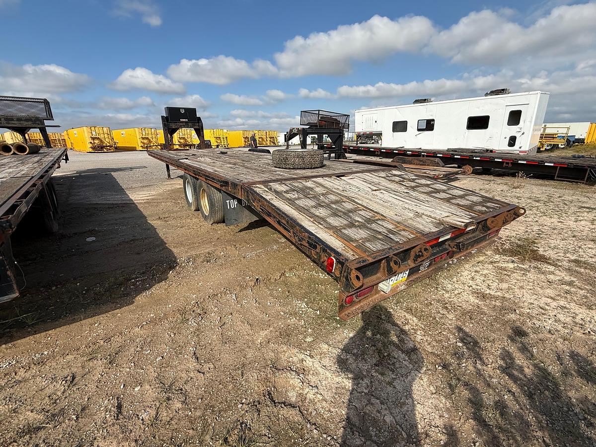Used 32FT Dovetail Gooseneck Trailer