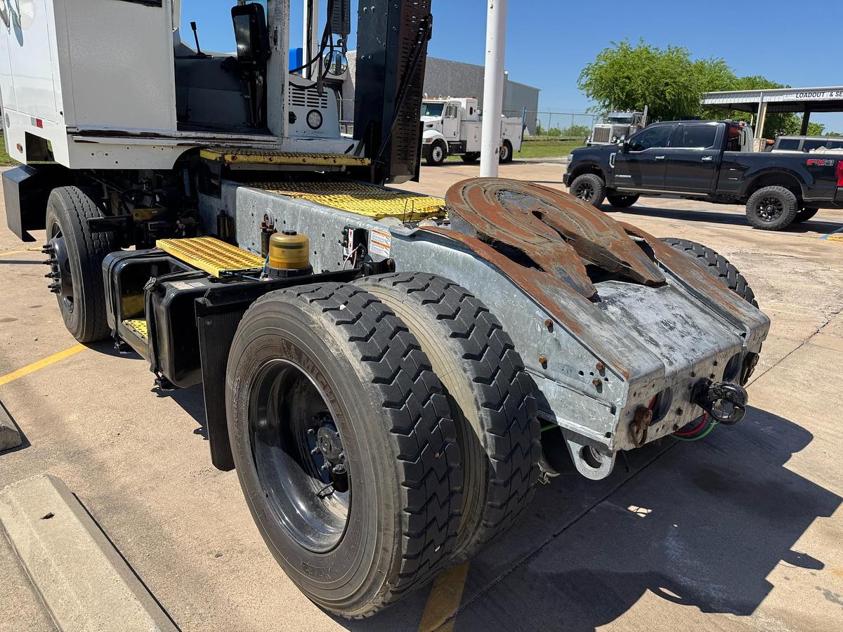 Used 2019 Autocar 4x2 Spotter Truck