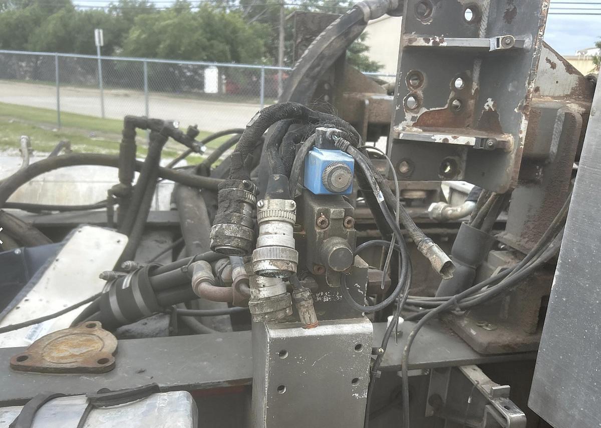 Used 2012 Loadcraft Industries LCI-25T-C Frac Pump