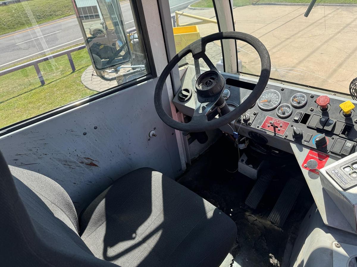 Used 2019 Autocar 4x2 Spotter Truck