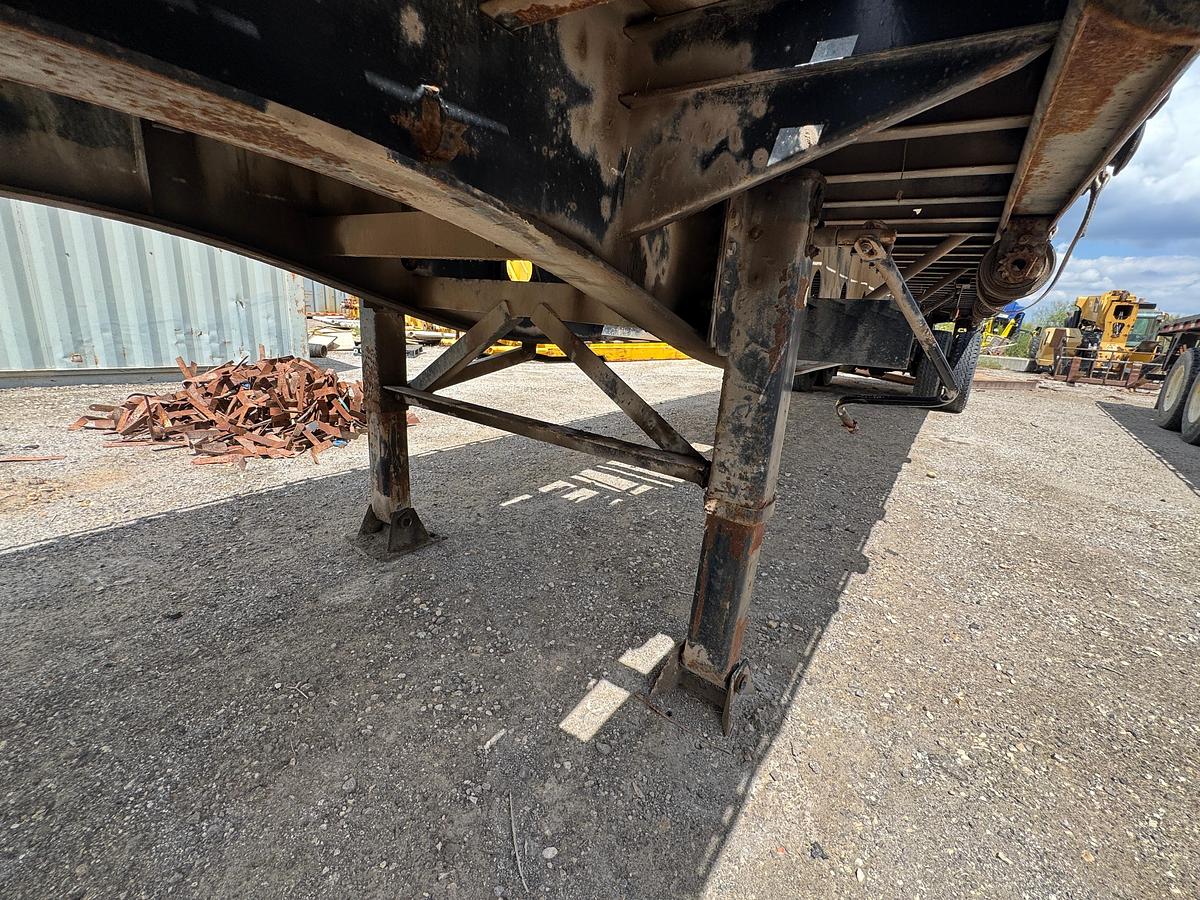 Used 2011 Bright Piggyback Flatbed Trailer