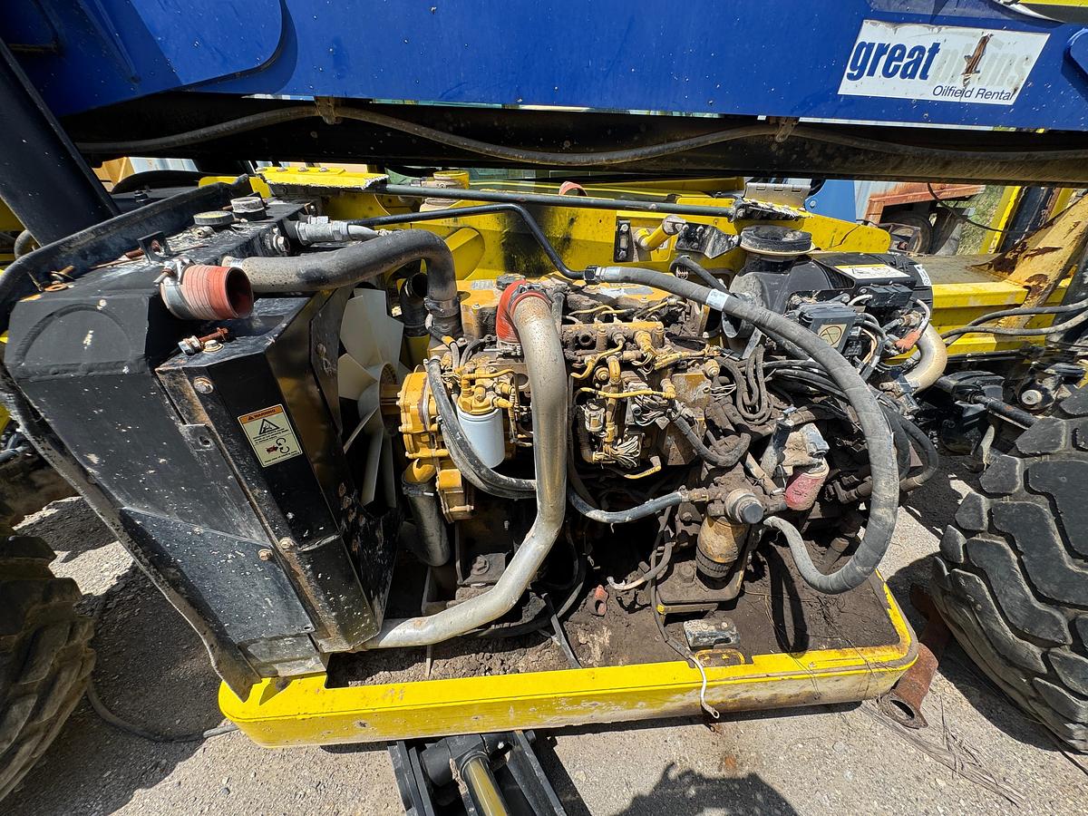 Used 2011 Caterpillar TL1255 Telehandler