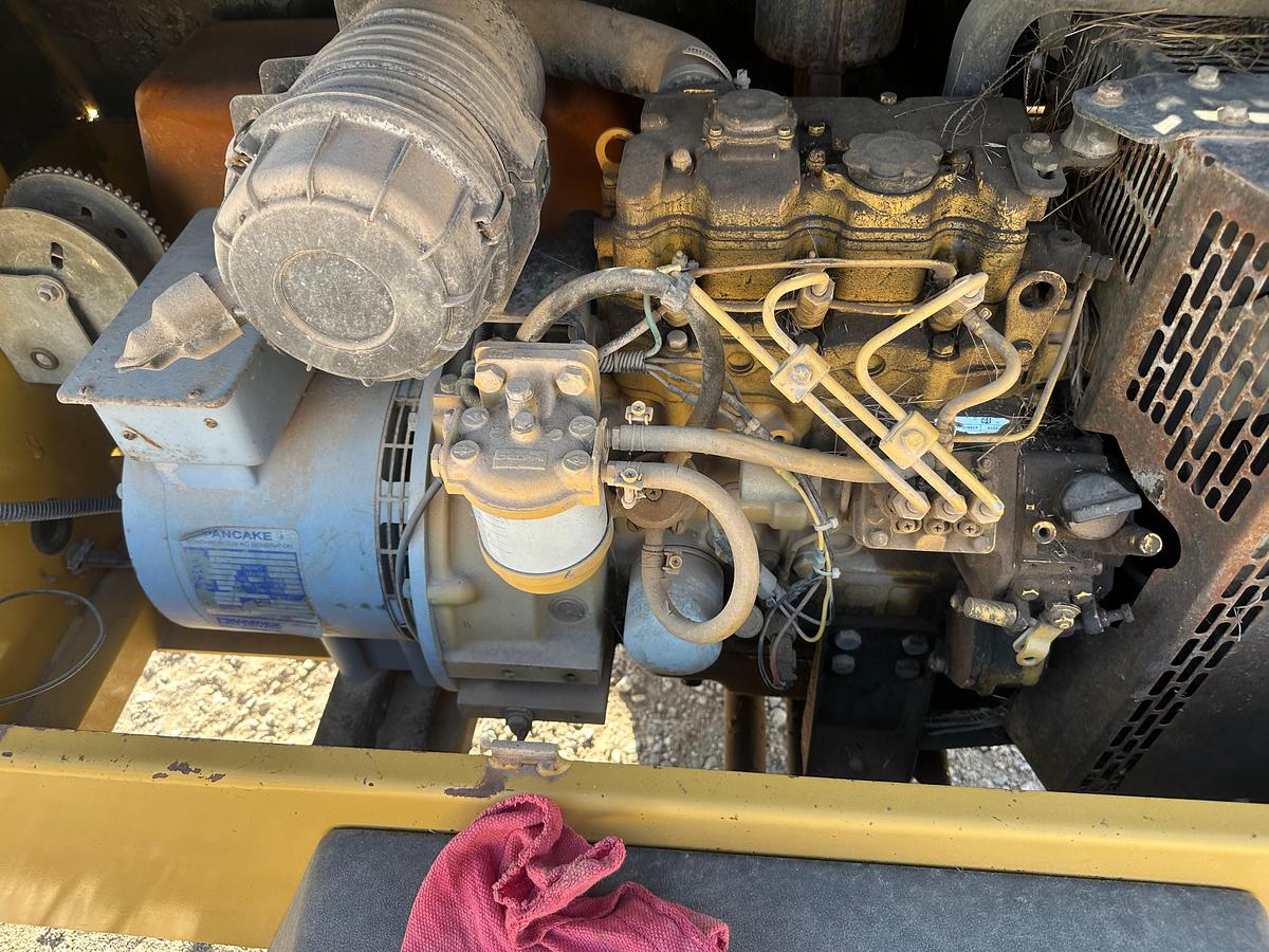 Used Allmand Nightpro NL8 8kw Light Plant with CAT Engine