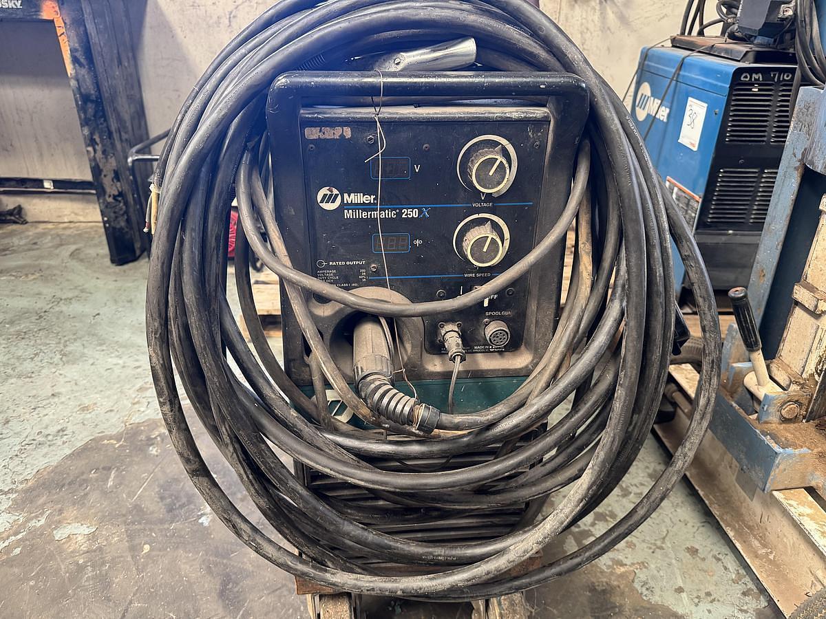 Used Miller CP-302 Welder