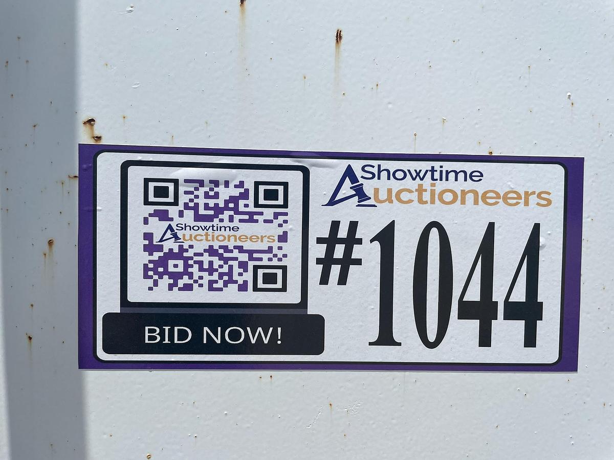 Used DS 320 4-Station Closing Unit