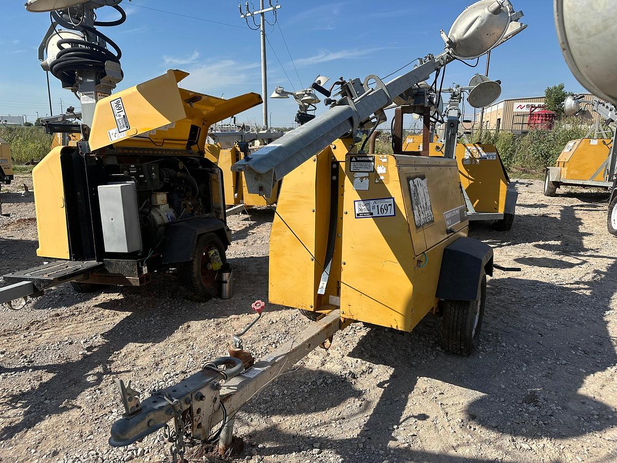 Used Allmand NightproNL8 8kw Light Plant with CAT Engine