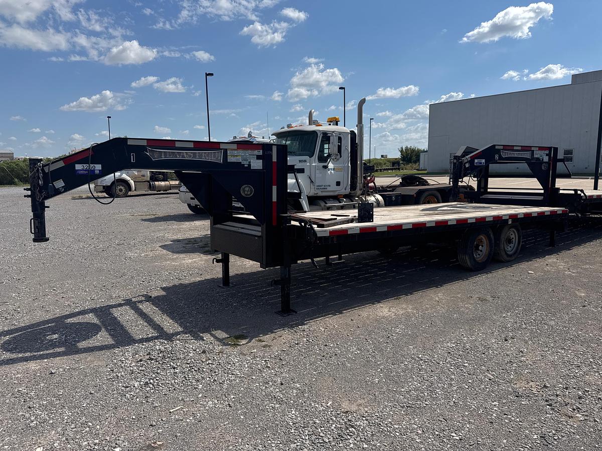 Used 2018 Texas Pride 20 Gooseneck Flatbed Trailer 14,000 lb GVWR