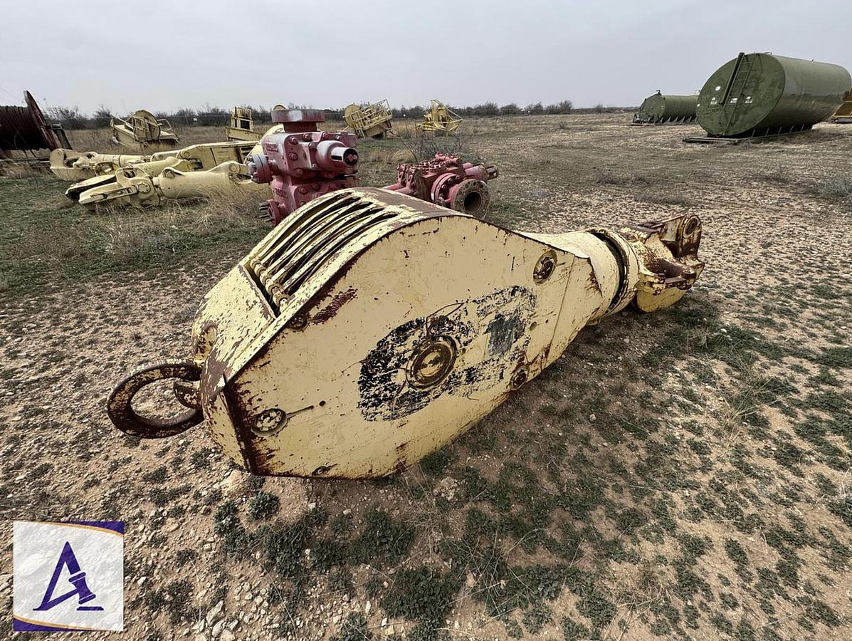 Used YG 225 Block Hook Combo