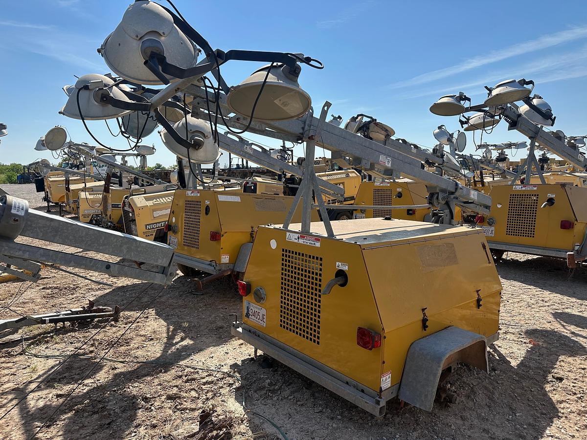 Used Warren Power Systems 8KW Light Plant, Inoperable, Has Cat Engine, Missing Wheels.