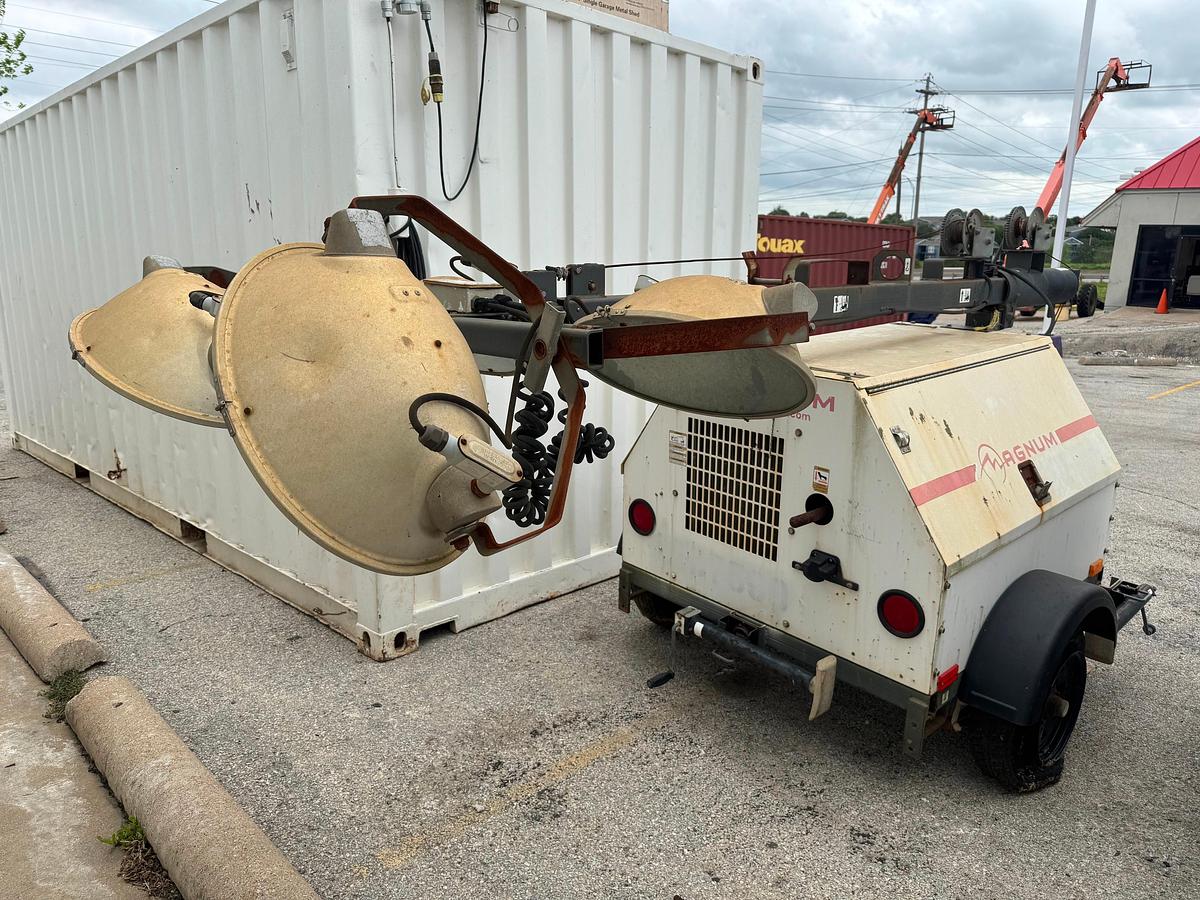 Used Magnum Light Tower