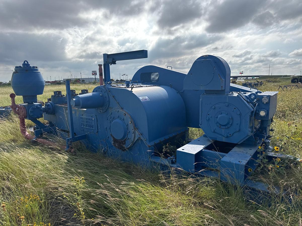 Used National Oilwell 9P-100 Triplex Mud Pump
