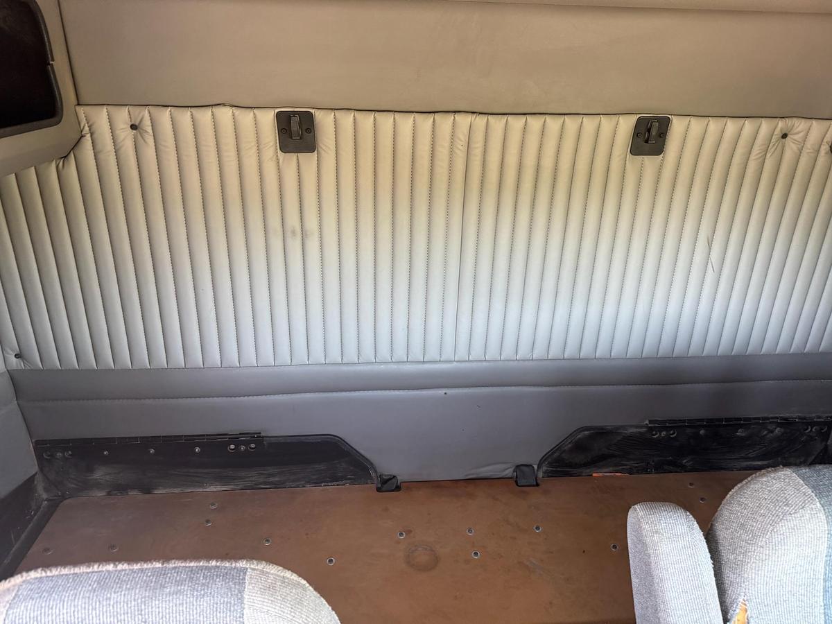 Used 2007 Kenworth T800 6x4 Sleeper Truck Tractor