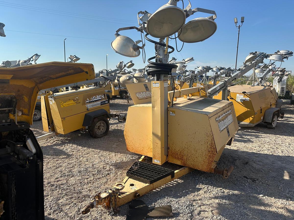 Used Allmand Maxi-Lite V Light Plant with Cat Engine Inoperable Missing Axle.