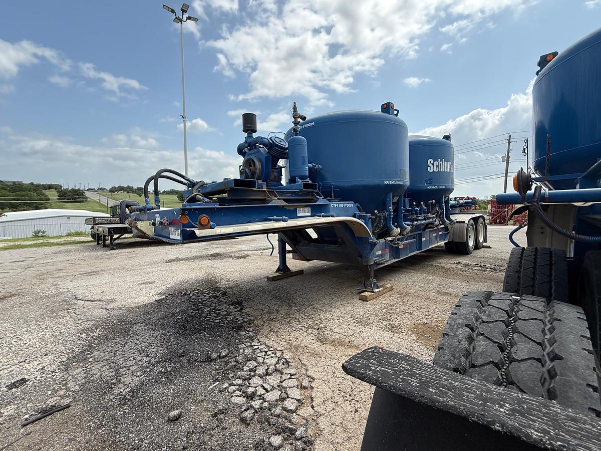 Used 1982 Clark 660 Cement Bulk Trailer