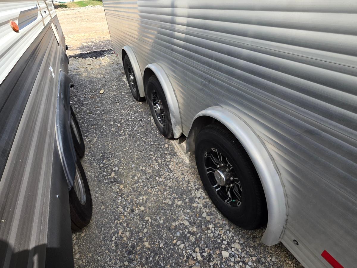 Used 2024 Sundowner Work Horse 28GN Trailer