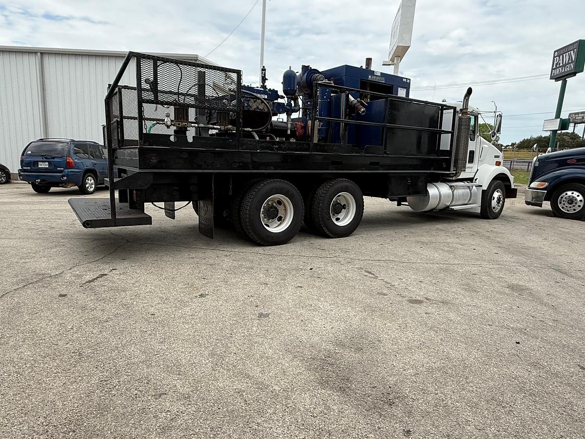 Used 2005 Kenworth T800 Pump Truck - Gardner Denver / OPI 10K Triplex Pump - Fully Functional!
