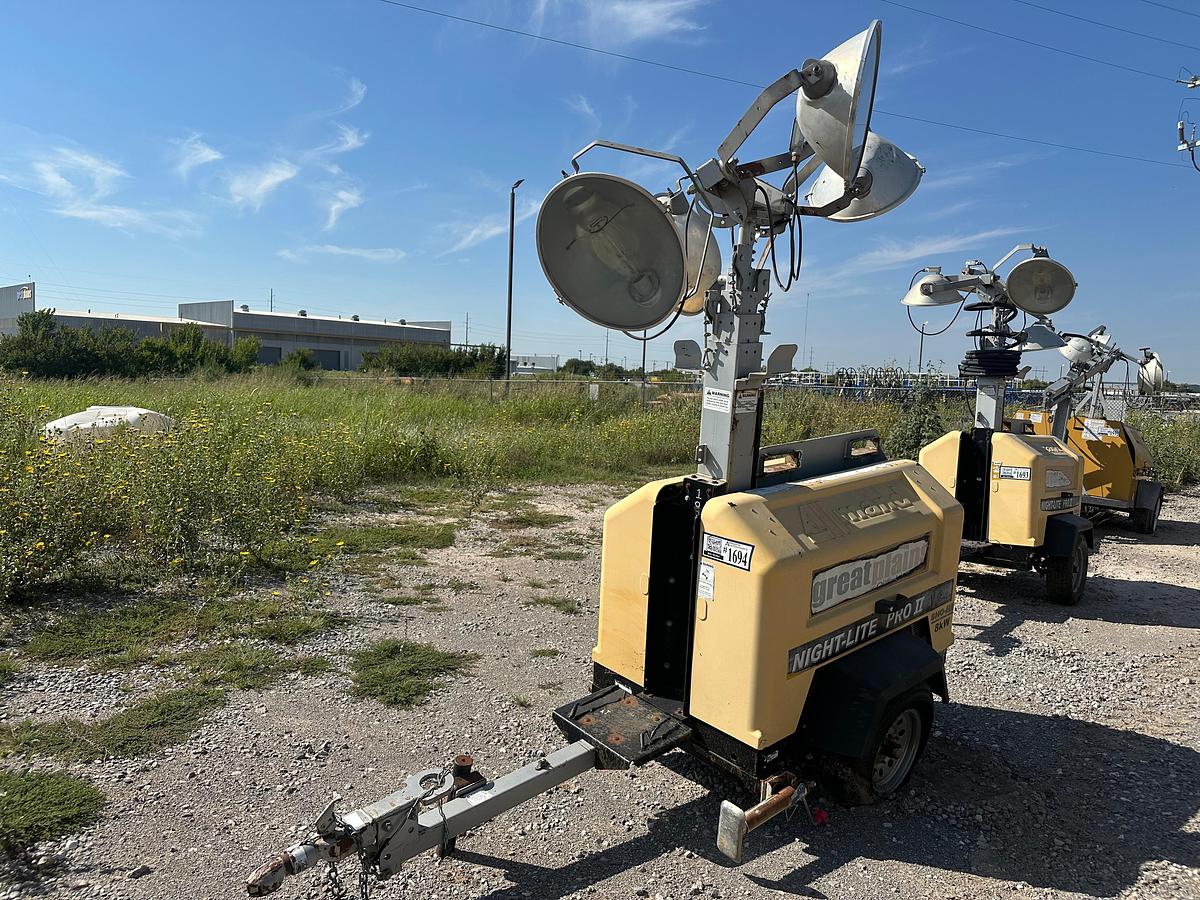 Used Allmand Night-Lite Pro 2 8KW Light Plant with CAT Engine
