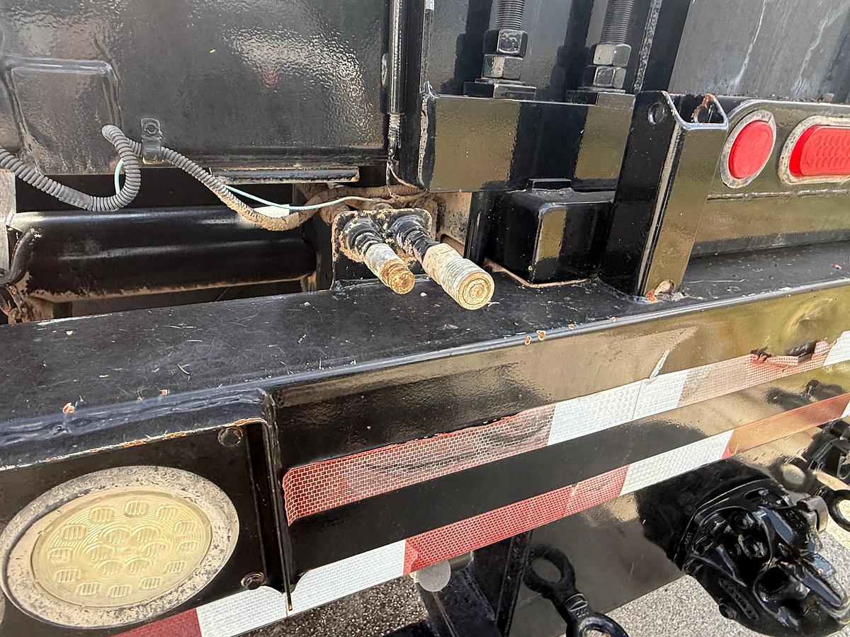 Used 2006 Western Star 4900 Boom Truck, Sleeper