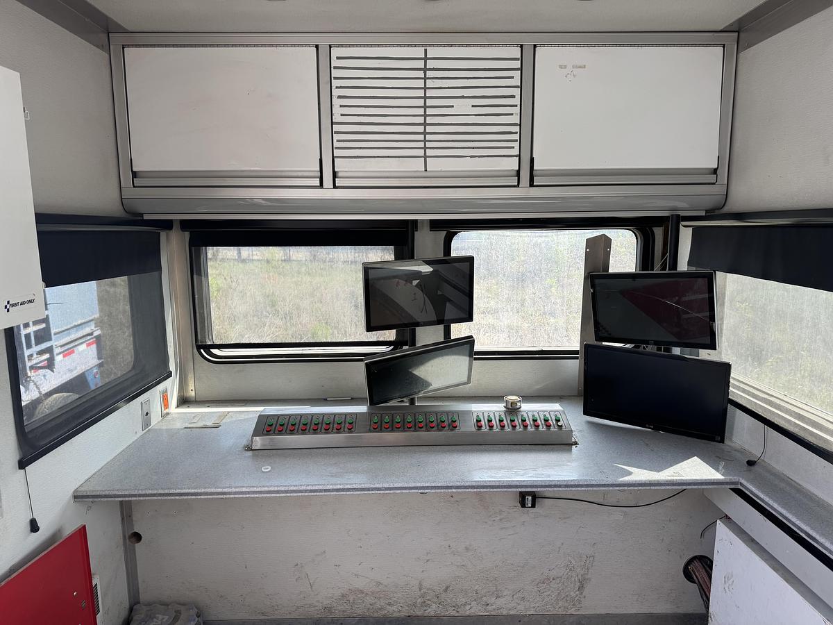 Used 2015 Stewart & Stevenson ET-33 EXP Frac Data Van