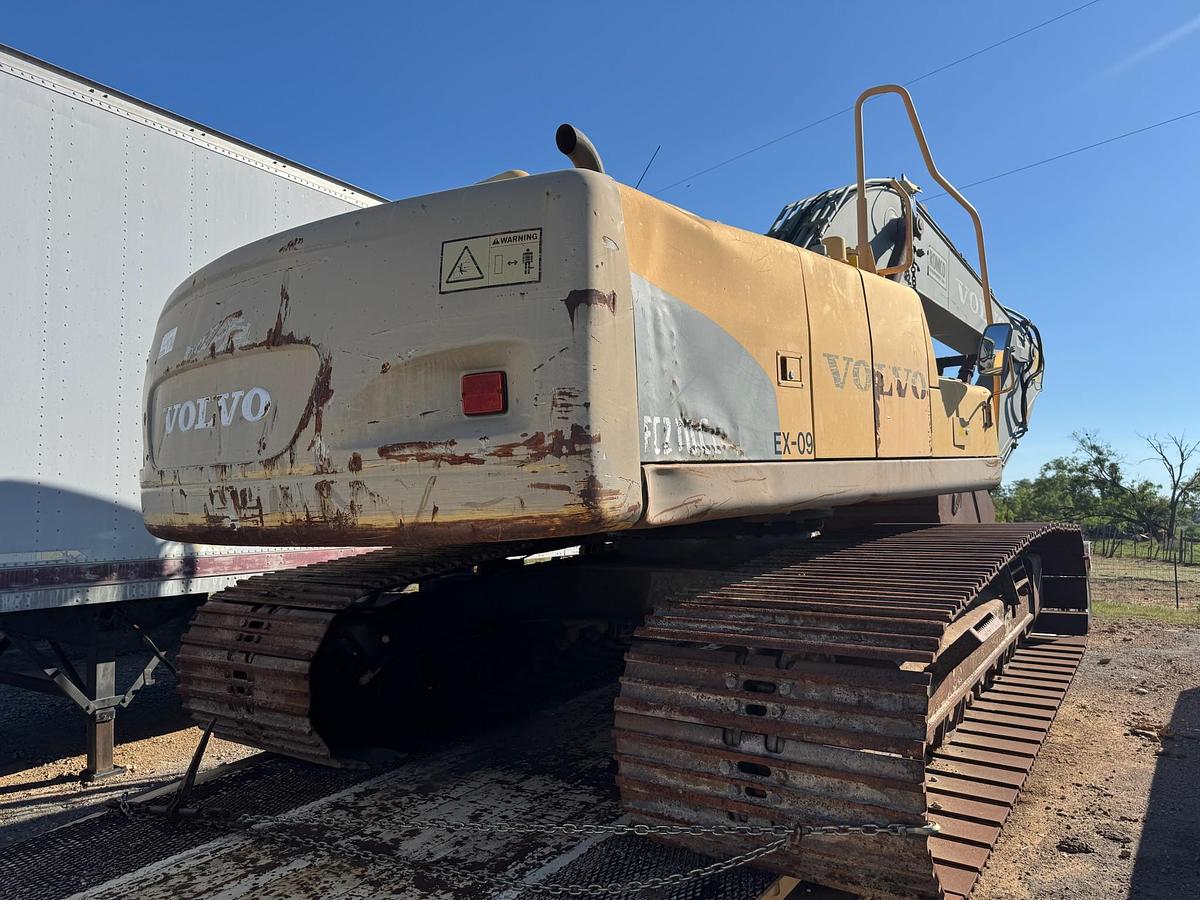 Used VOLVO Excavator