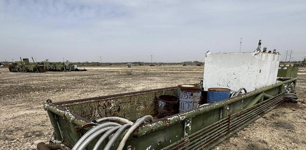 Used Junk Box,36' x 8'