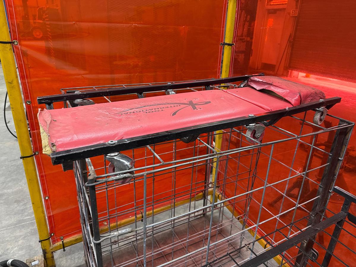 Used Miscellaneous Racks, Welding, Curtain, and Creeper