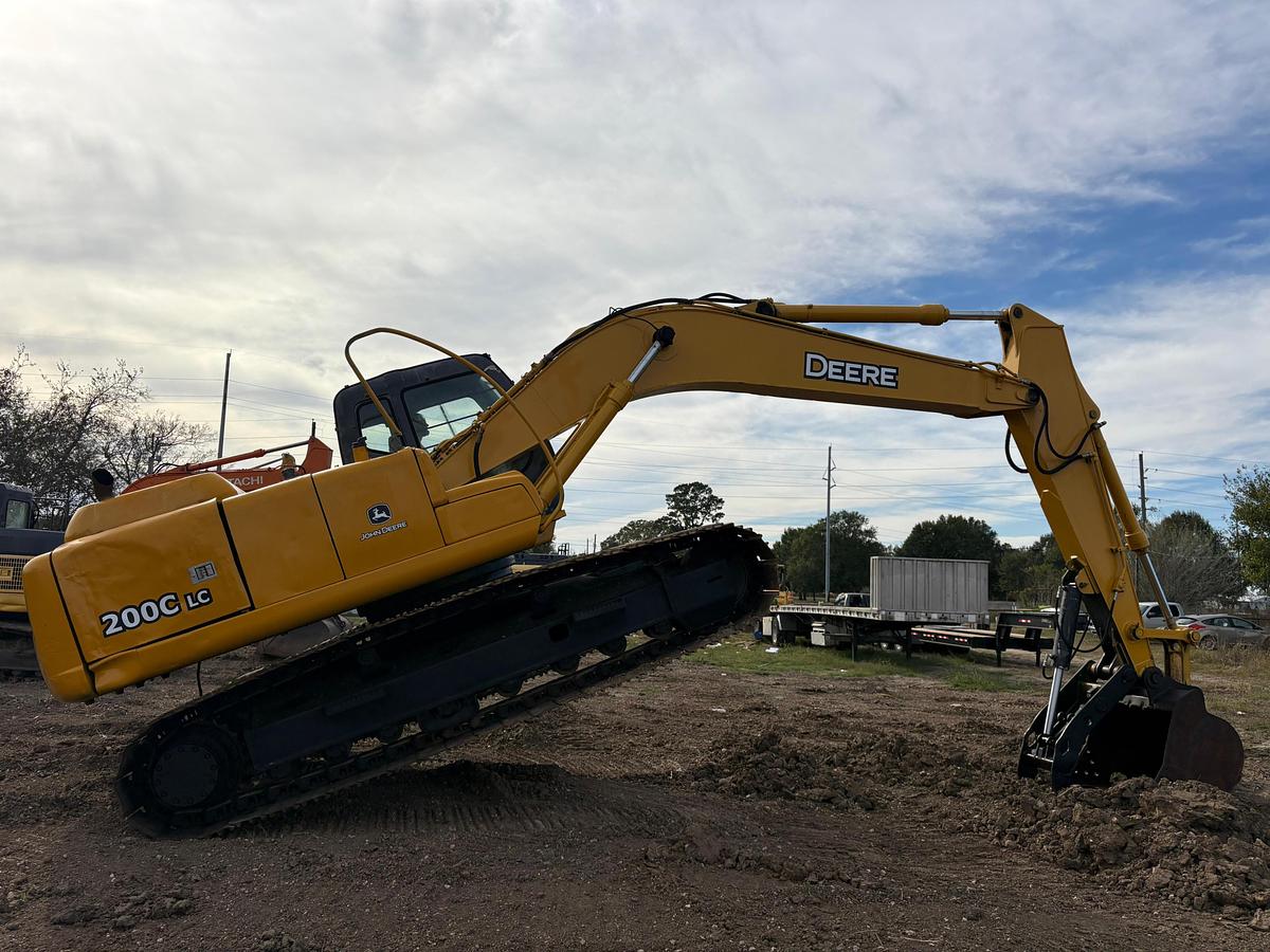 Used 2005 John Deere 200LC Excavator