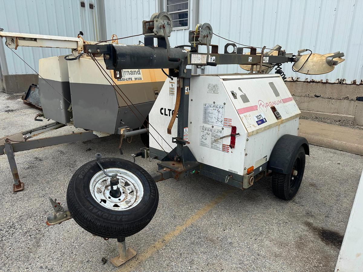 Used Magnum Light Tower