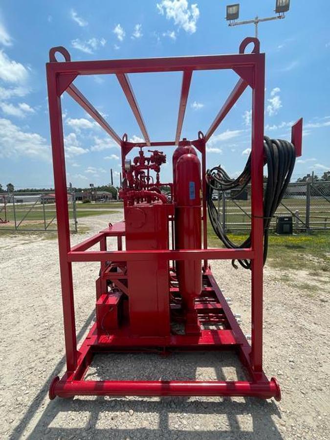 Used BOP 4 Station Closing Unit