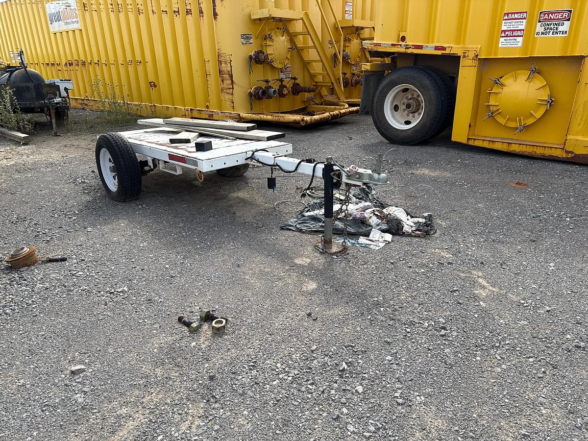 Used Single Acle Utility Trailer 3 by 7 ft Utility Trailer