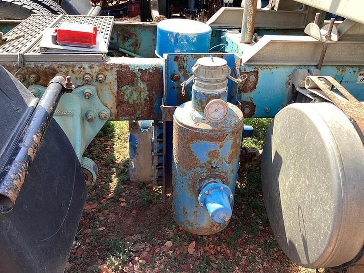 Used 2005 Freightliner Cascadia