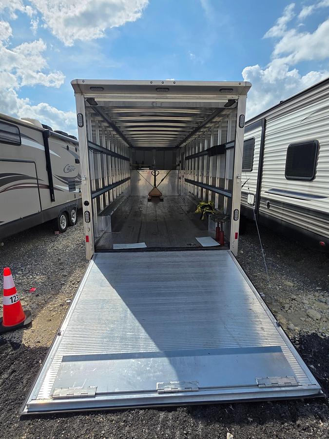 Used 2024 Sundowner Work Horse 28GN Trailer