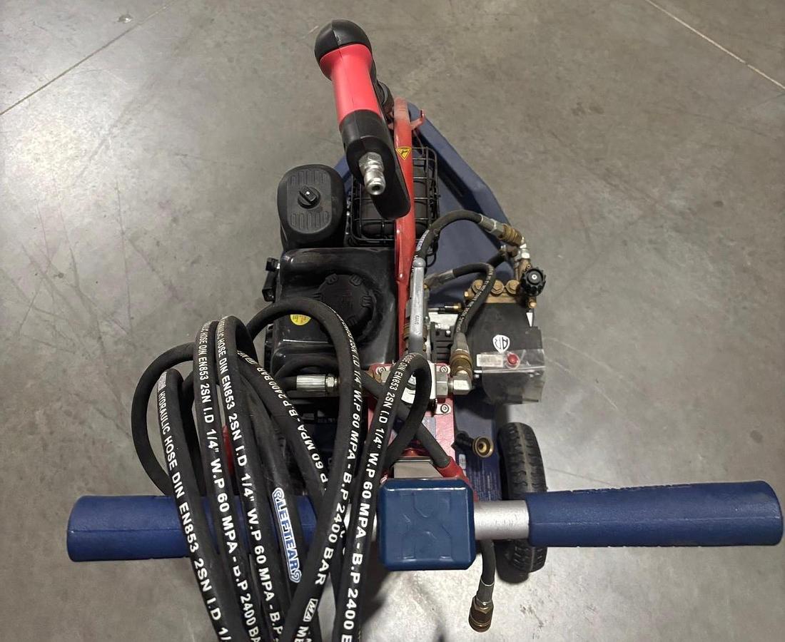 Used Makinex DPC-2200 Pressure Washer - BRAND NEW!