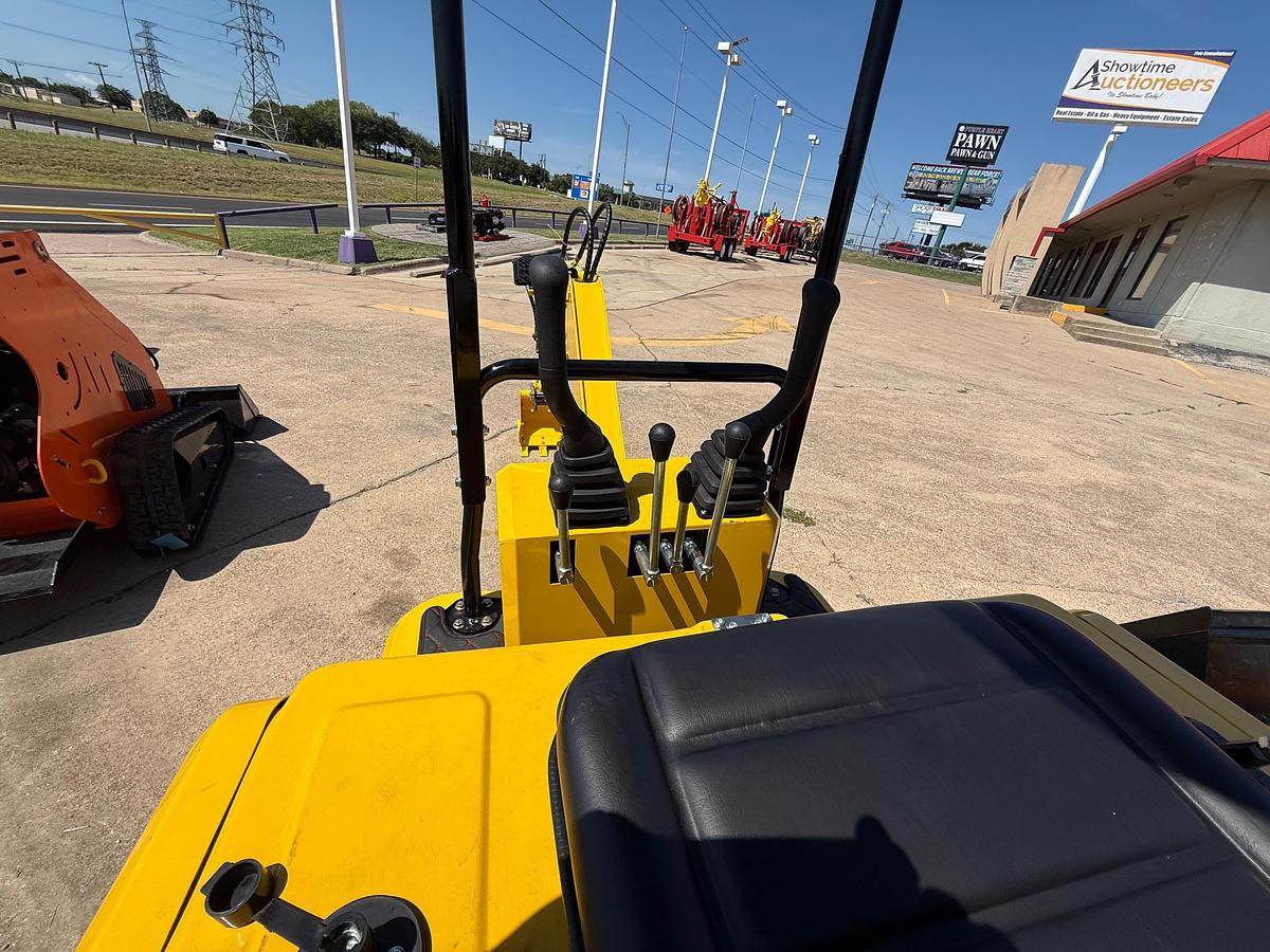 2025 Mach Pro MP15 Excavator - Brand New!