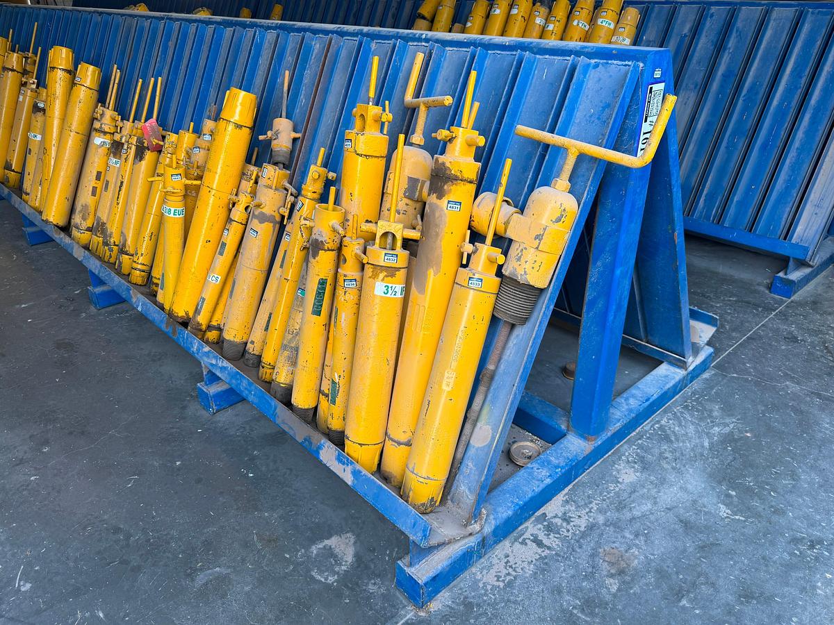 Used Oilfield Sub Rack - Heavy Duty 1 Angle Iron