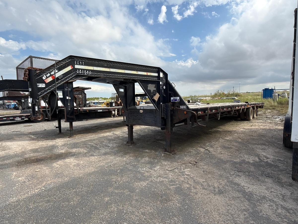 Used 32FT Gooseneck