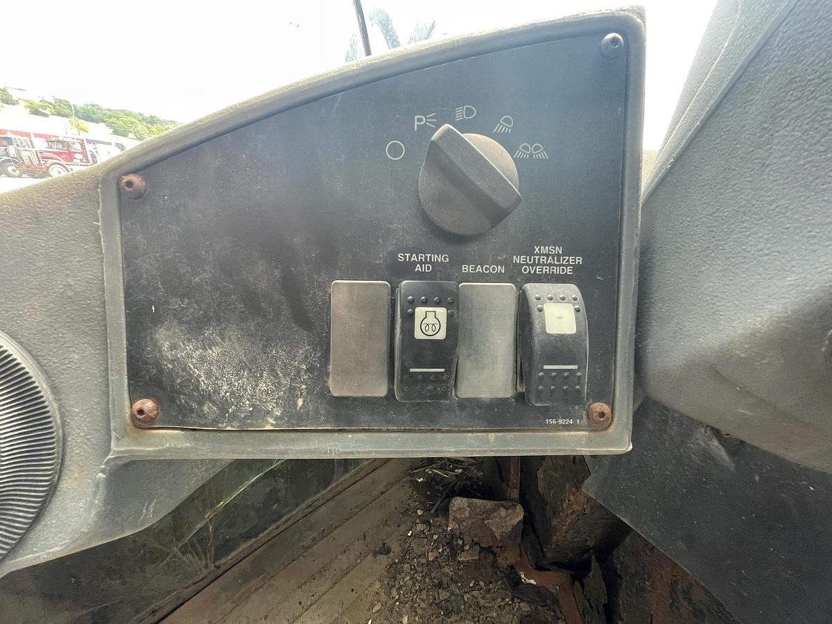 Used 2002 Caterpillar IT28G Wheel Loader