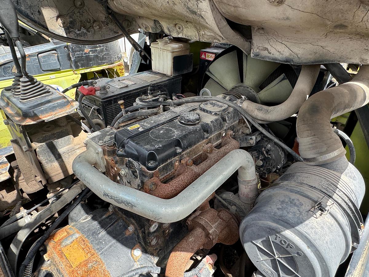 Used Clark CMP 40D Forklift