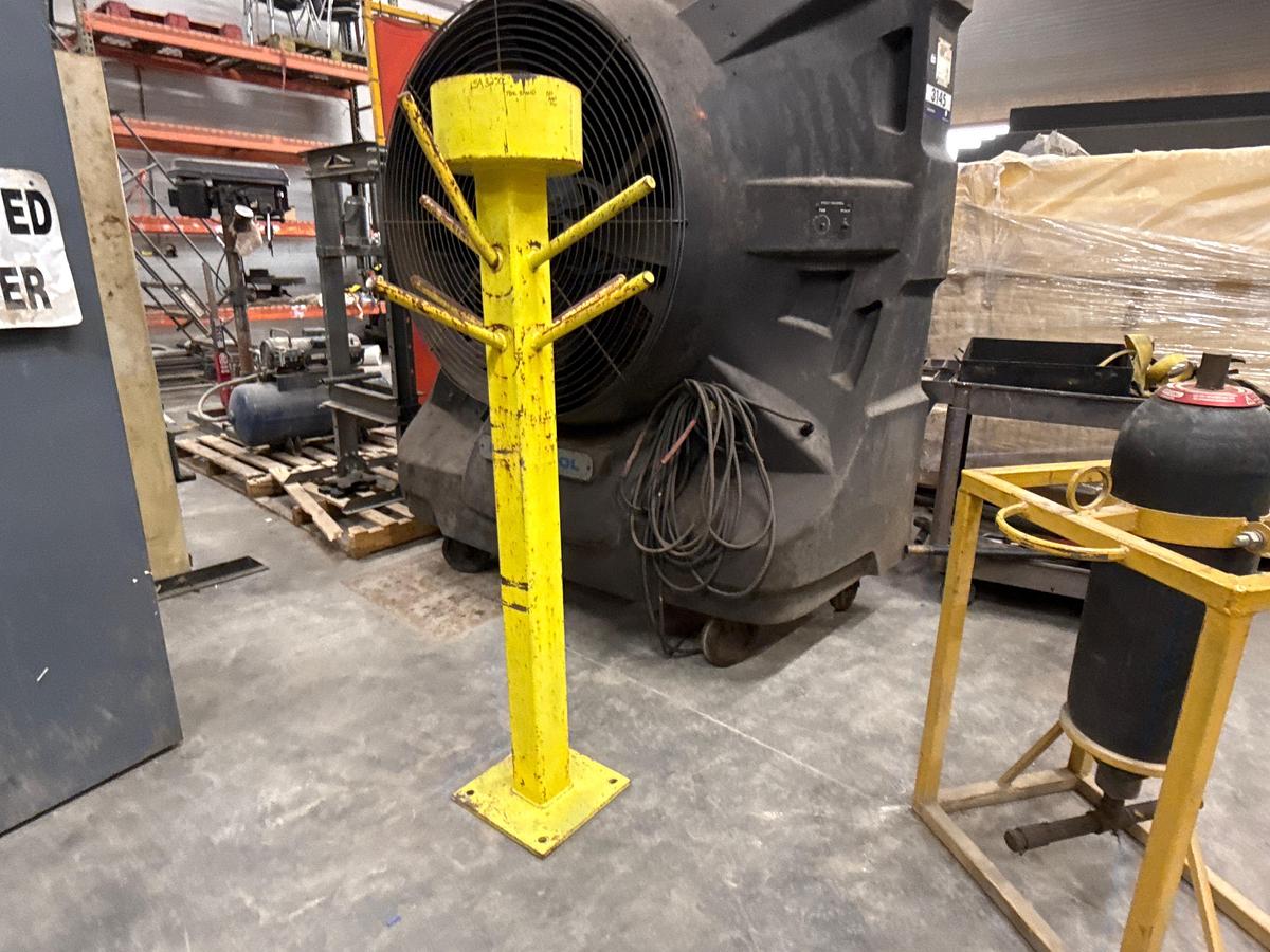 Used Tool Stand
