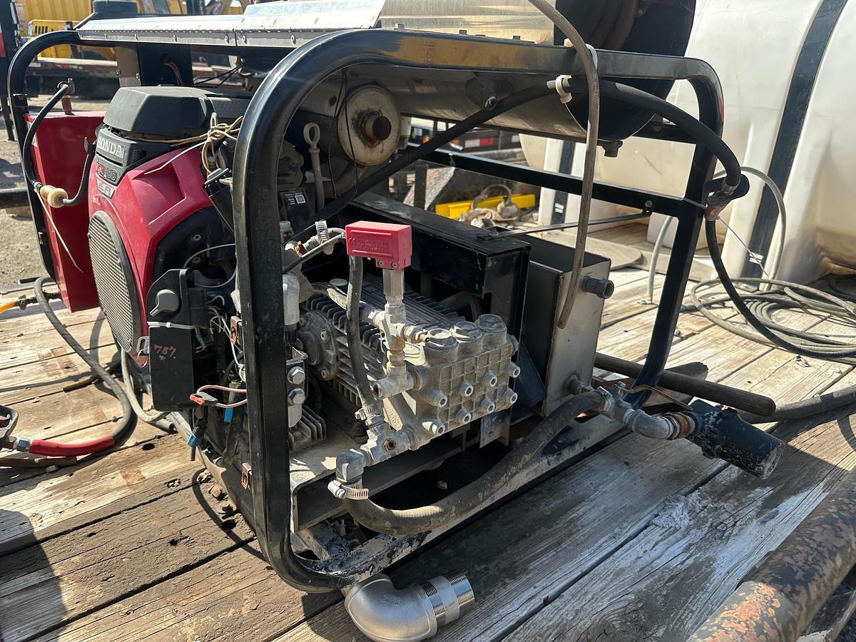 Used Lamar 16 Trailer with All American Pressure Washer and Water Tank