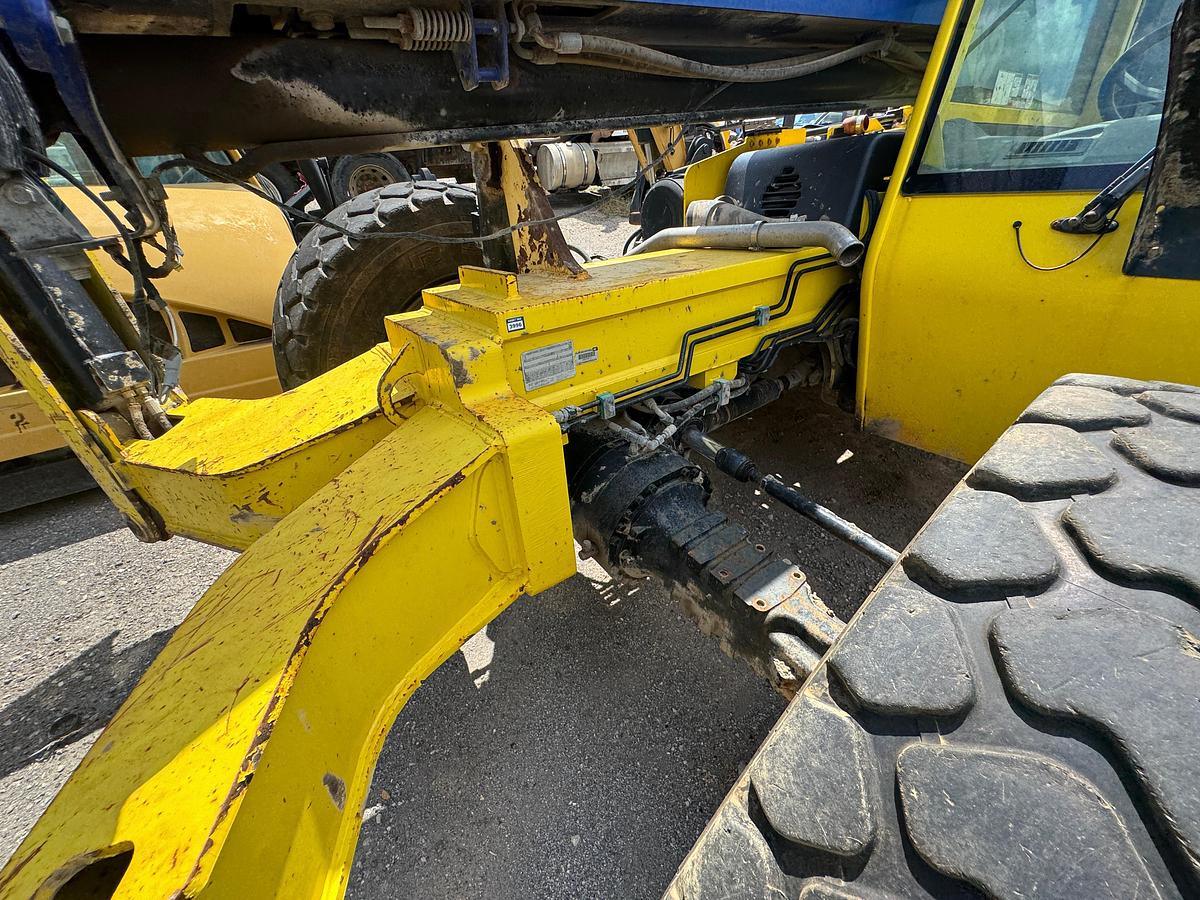 Used 2011 Caterpillar TL1255 Telehandler