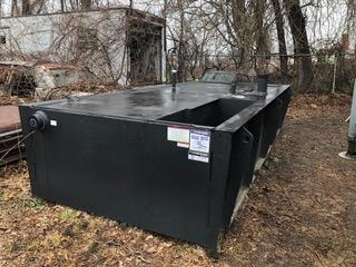 Used 2018 HennigFuel Tank - 1420 Gallons (Never Seen Fuel)