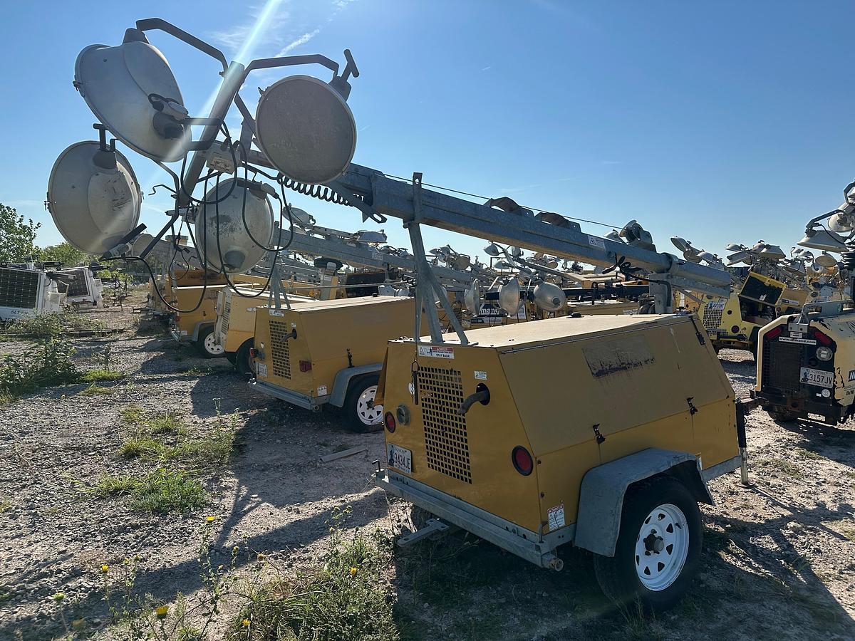 Used Warrner Power Systems Light Plant, Inoperable, Bad Tires, Cat Engine